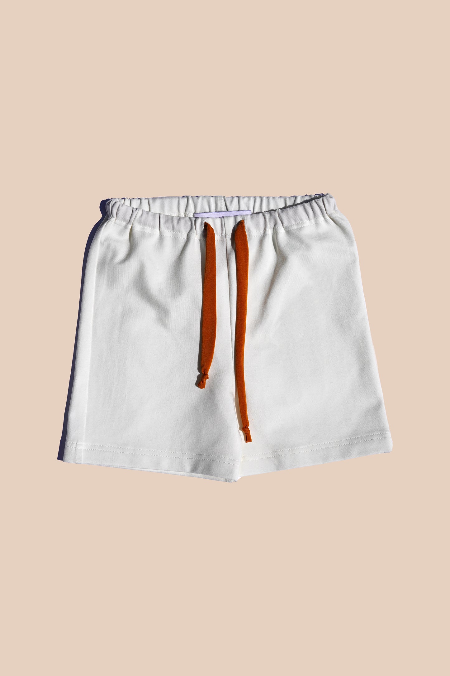 Krátke nohavice biele