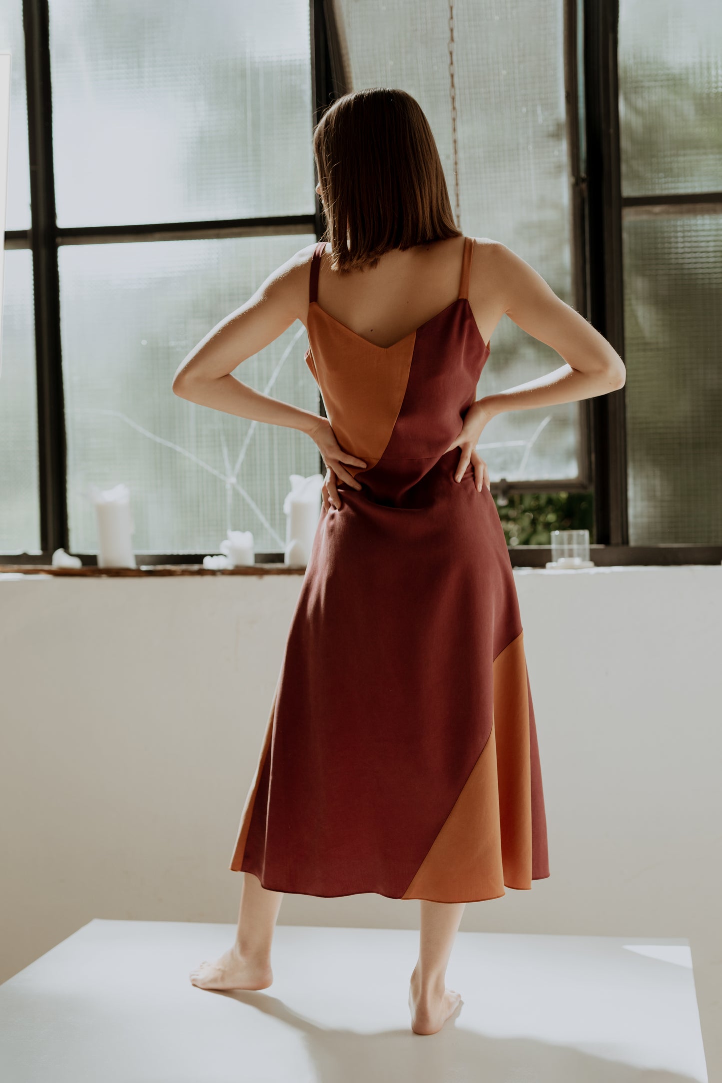 Olivia šaty na ramienka