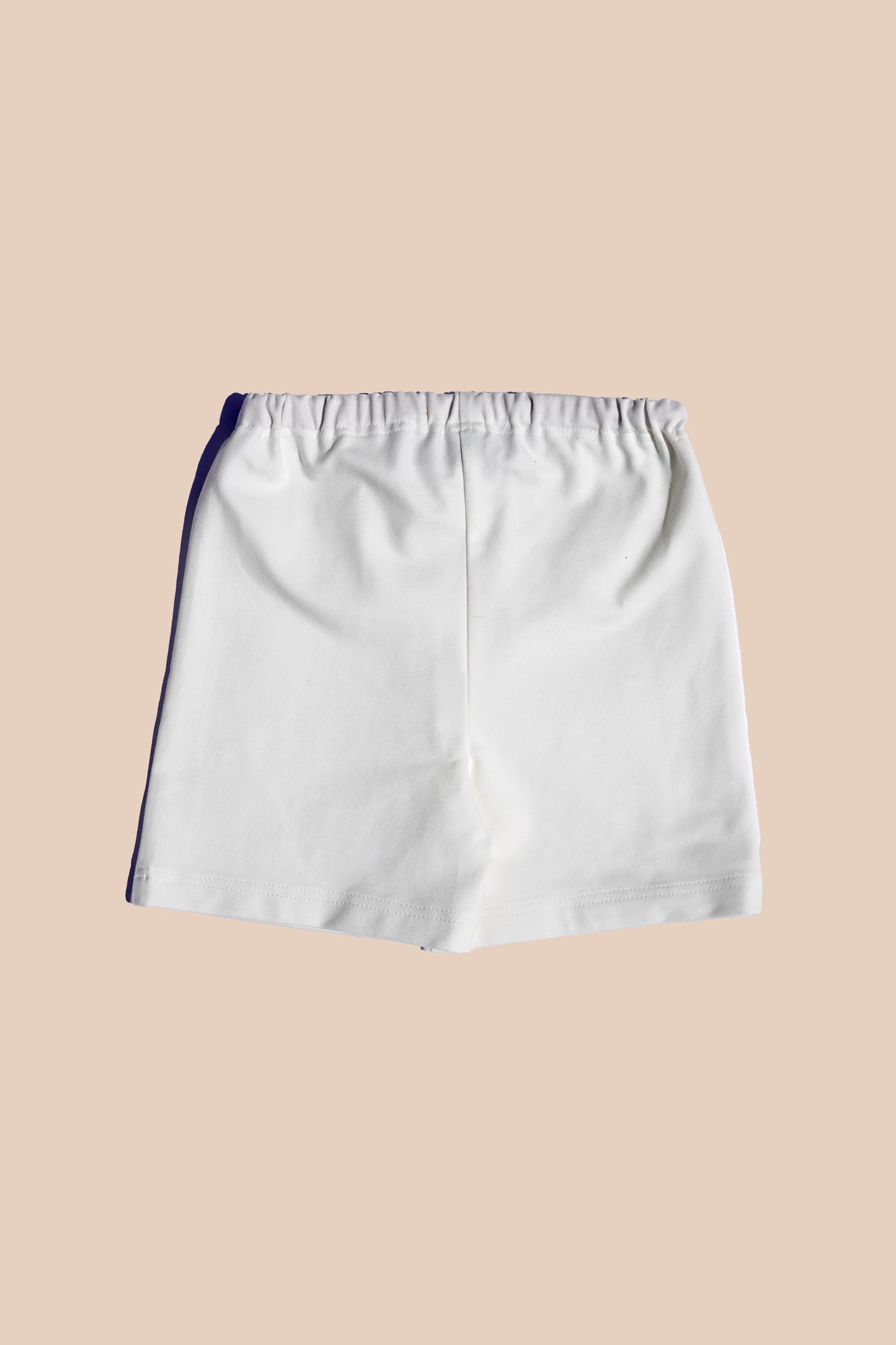 Krátke nohavice biele